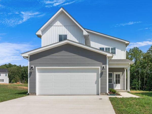 1192 Boulder Pass Rd, Clarksville, TN 37040