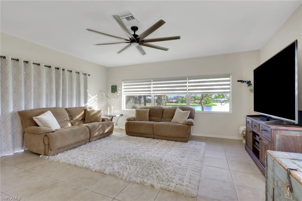 11982 Royal Tee Cir, Cape Coral, FL 33991 Photo