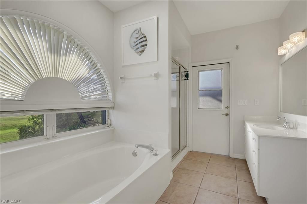 11982 Royal Tee Cir, Cape Coral, FL 33991 Photo