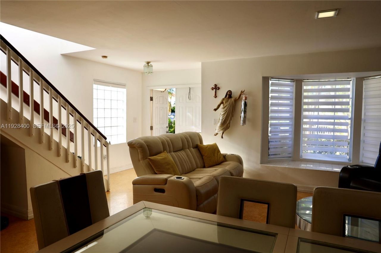 11049 SW 152nd Ct , Miami, FL 33196 Photo