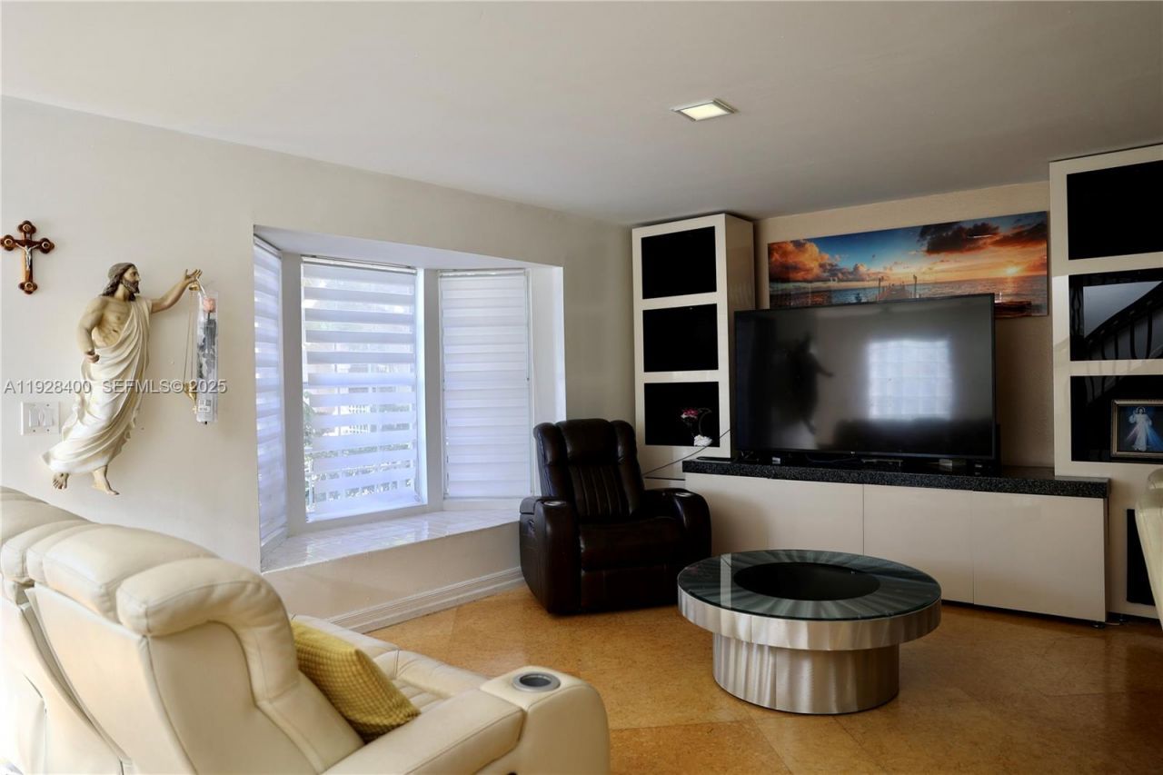 11049 SW 152nd Ct , Miami, FL 33196 Photo