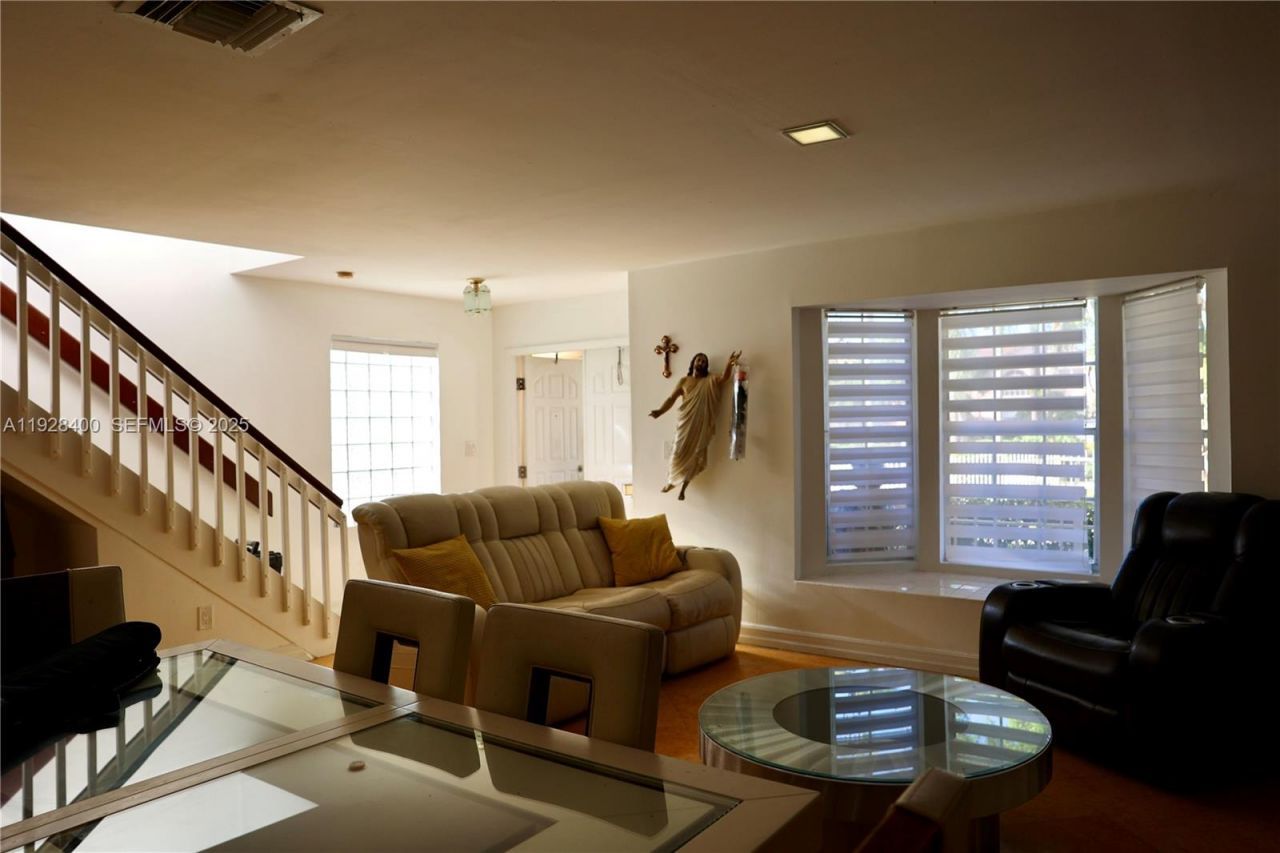 11049 SW 152nd Ct , Miami, FL 33196 Photo