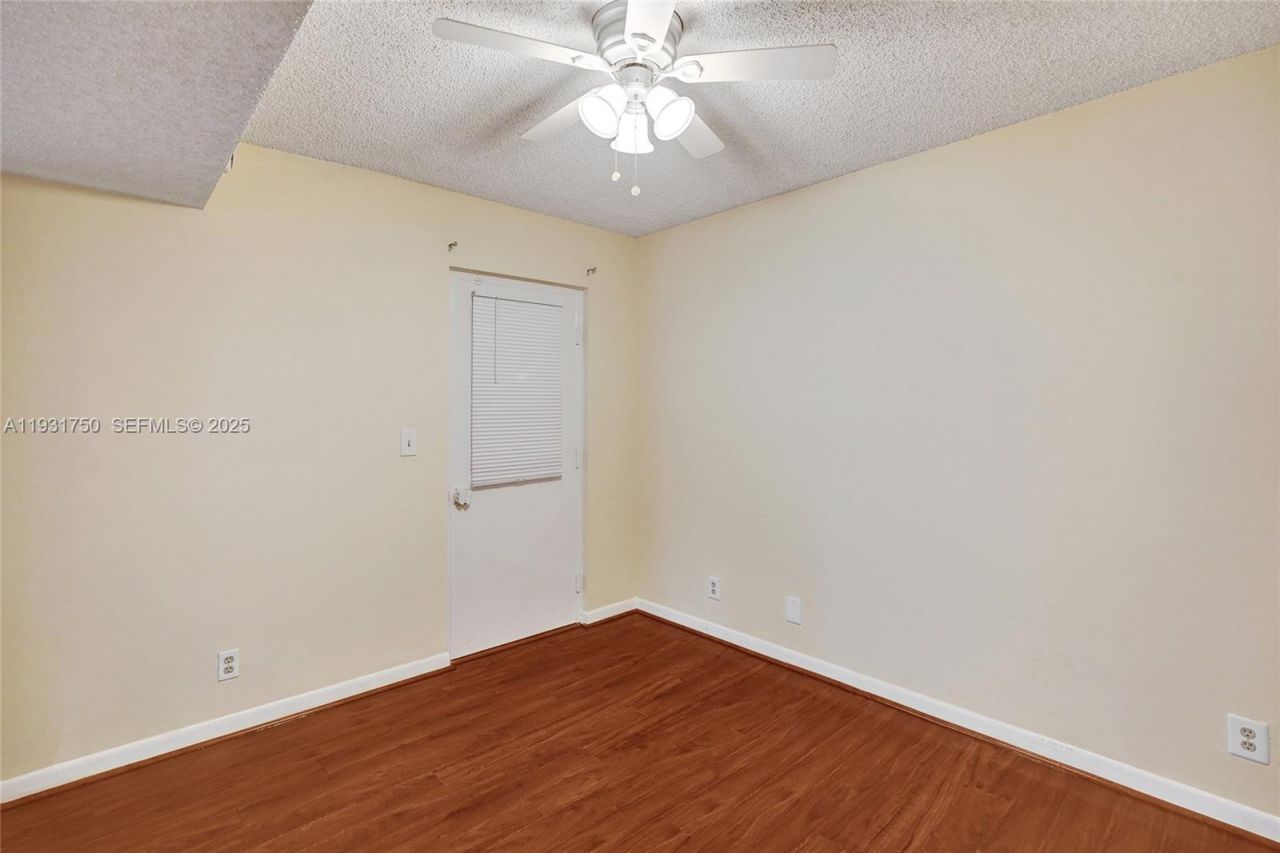 9833 Westview Dr, Unit 819, Coral Springs, FL 33076 Photo