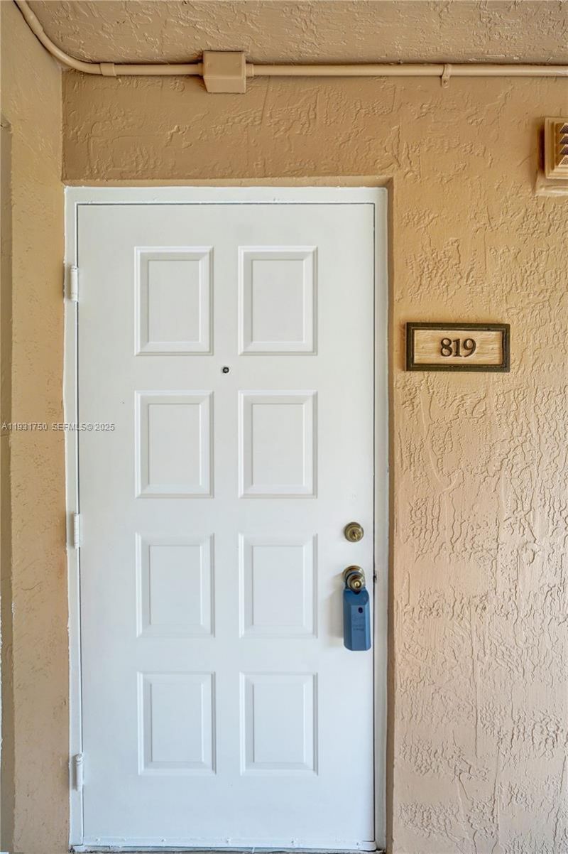 9833 Westview Dr, Unit 819, Coral Springs, FL 33076 Photo