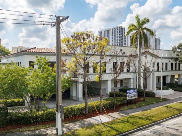 6900 SW 80th St , Miami, FL 33143