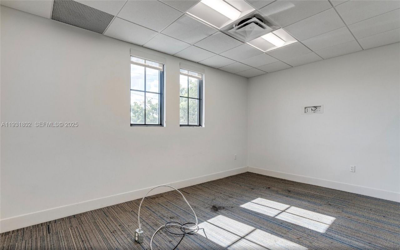 6900 SW 80th St , Miami, FL 33143 Photo