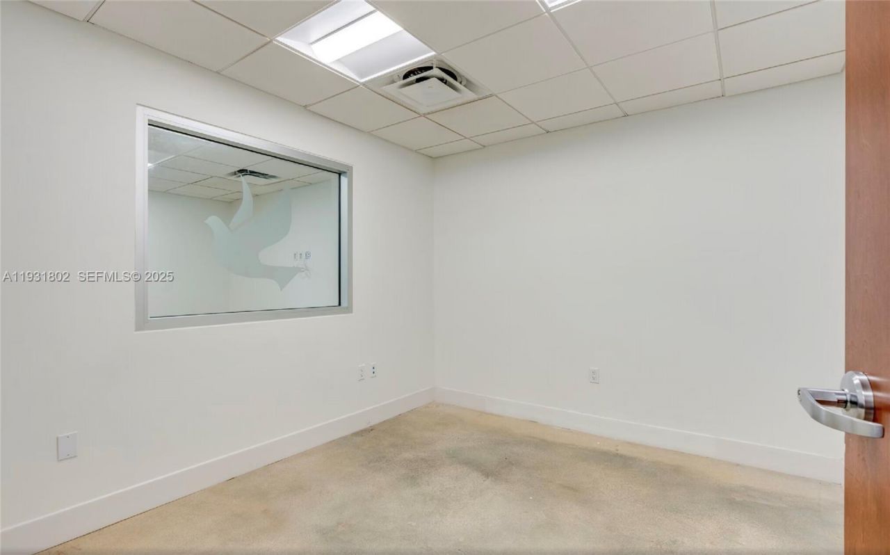 6900 SW 80th St , Miami, FL 33143 Photo