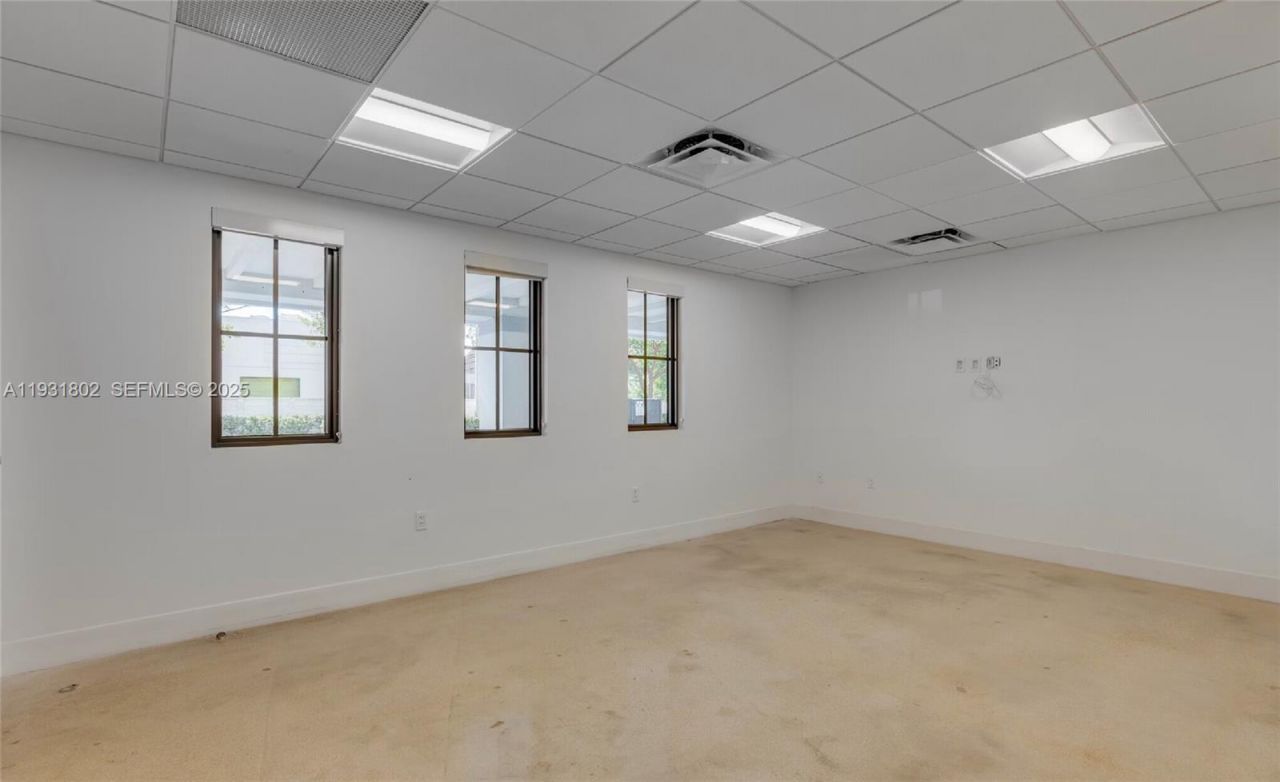 6900 SW 80th St , Miami, FL 33143 Photo