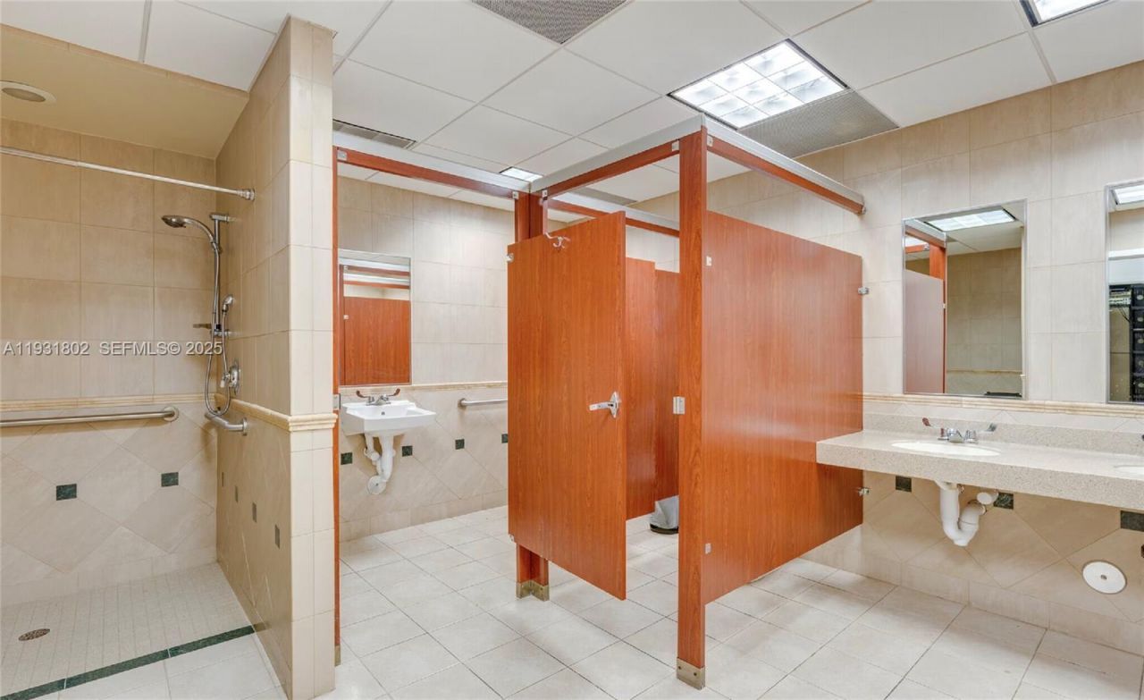 6900 SW 80th St , Miami, FL 33143 Photo