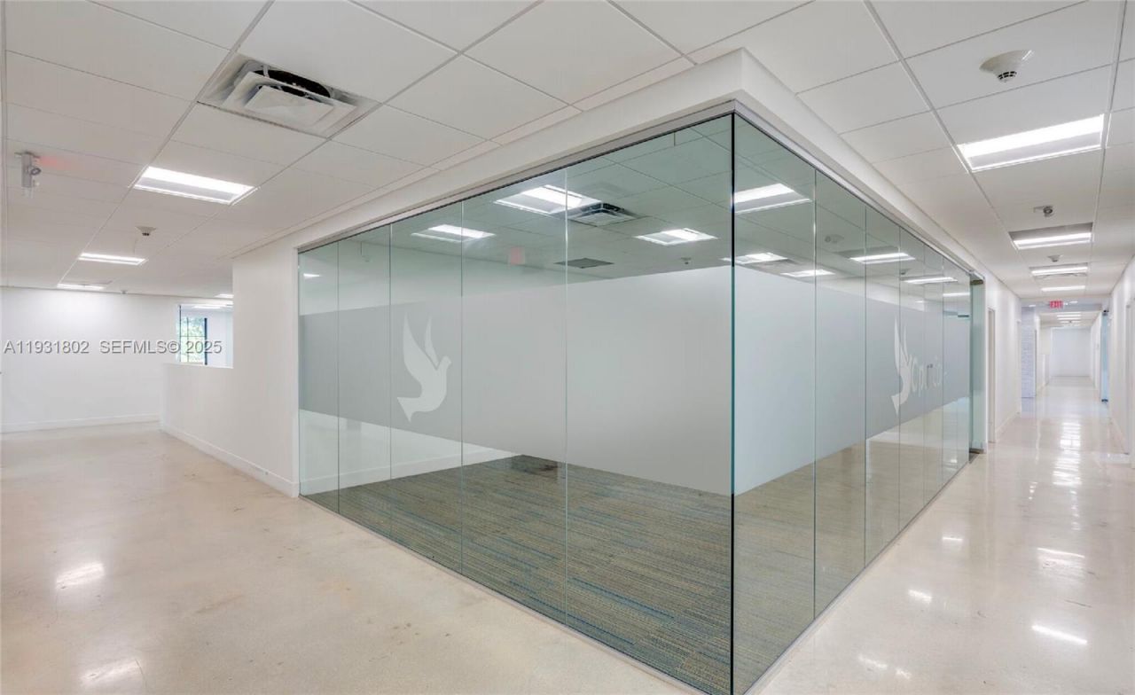 6900 SW 80th St , Miami, FL 33143 Photo