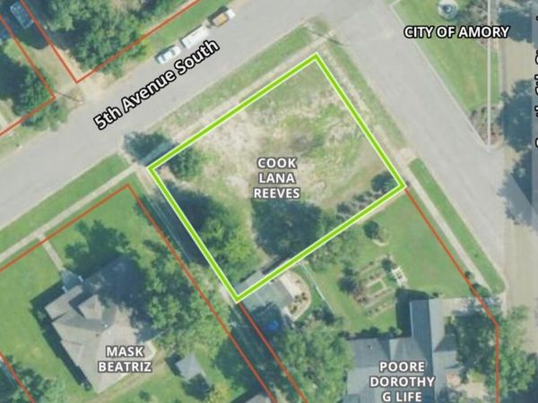 S 5th, Amory, MS 38821