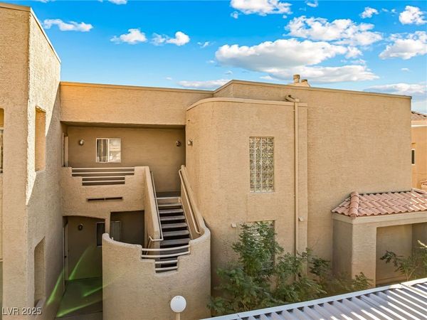 2191 Bay Club Drive, Unit 204, Laughlin, NV 89029