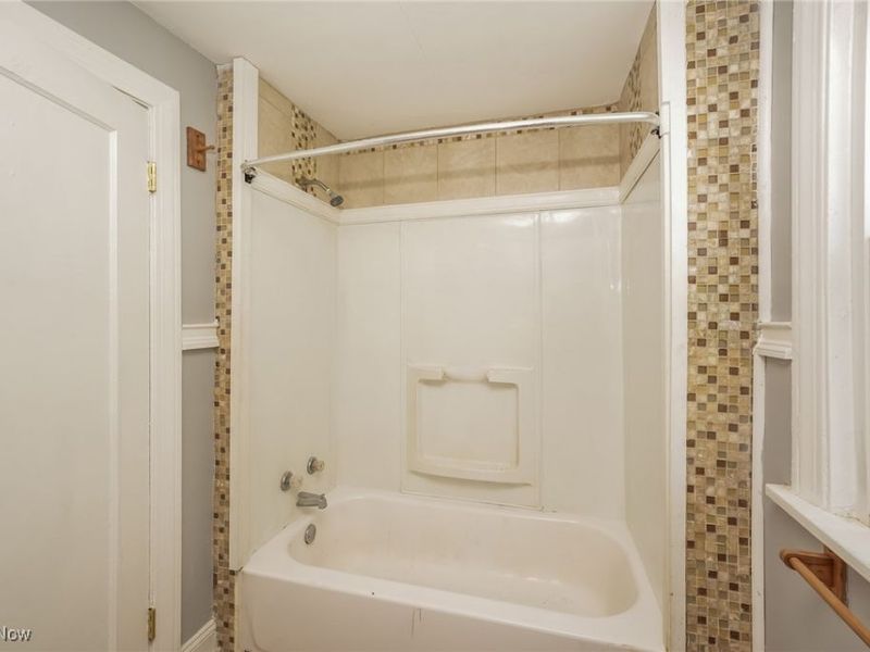 3500 W 95th Street, Cleveland, OH 44102 Photo 12