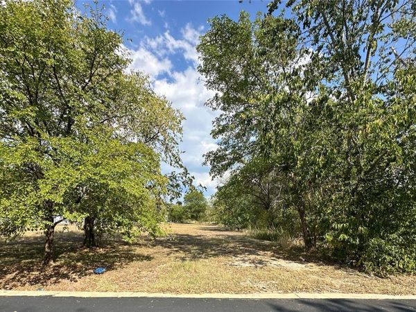 2208 B Pecan ST, Bastrop, TX 78602