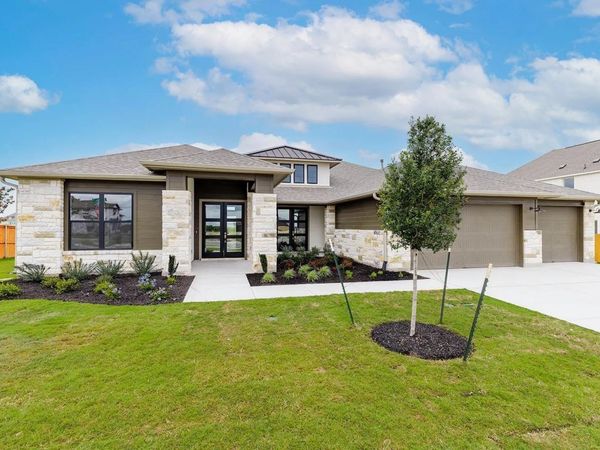 201 Clancy DR, Liberty Hill, TX 78642