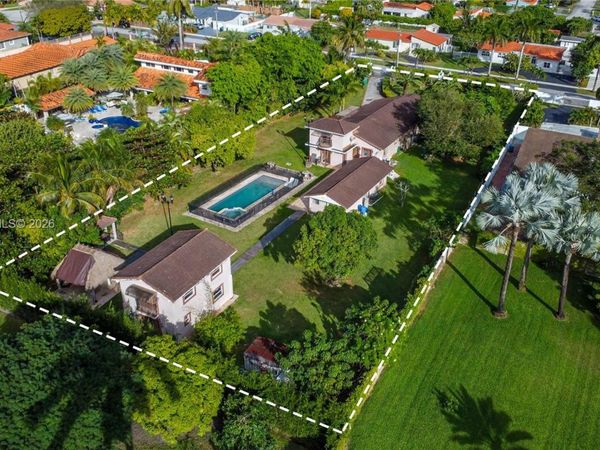 300 SW 123rd Ave , Miami, FL 33184