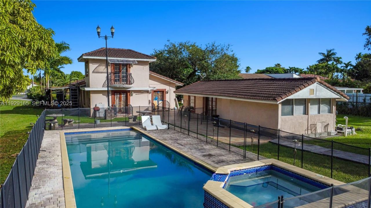 300 SW 123rd Ave , Miami, FL 33184 Photo