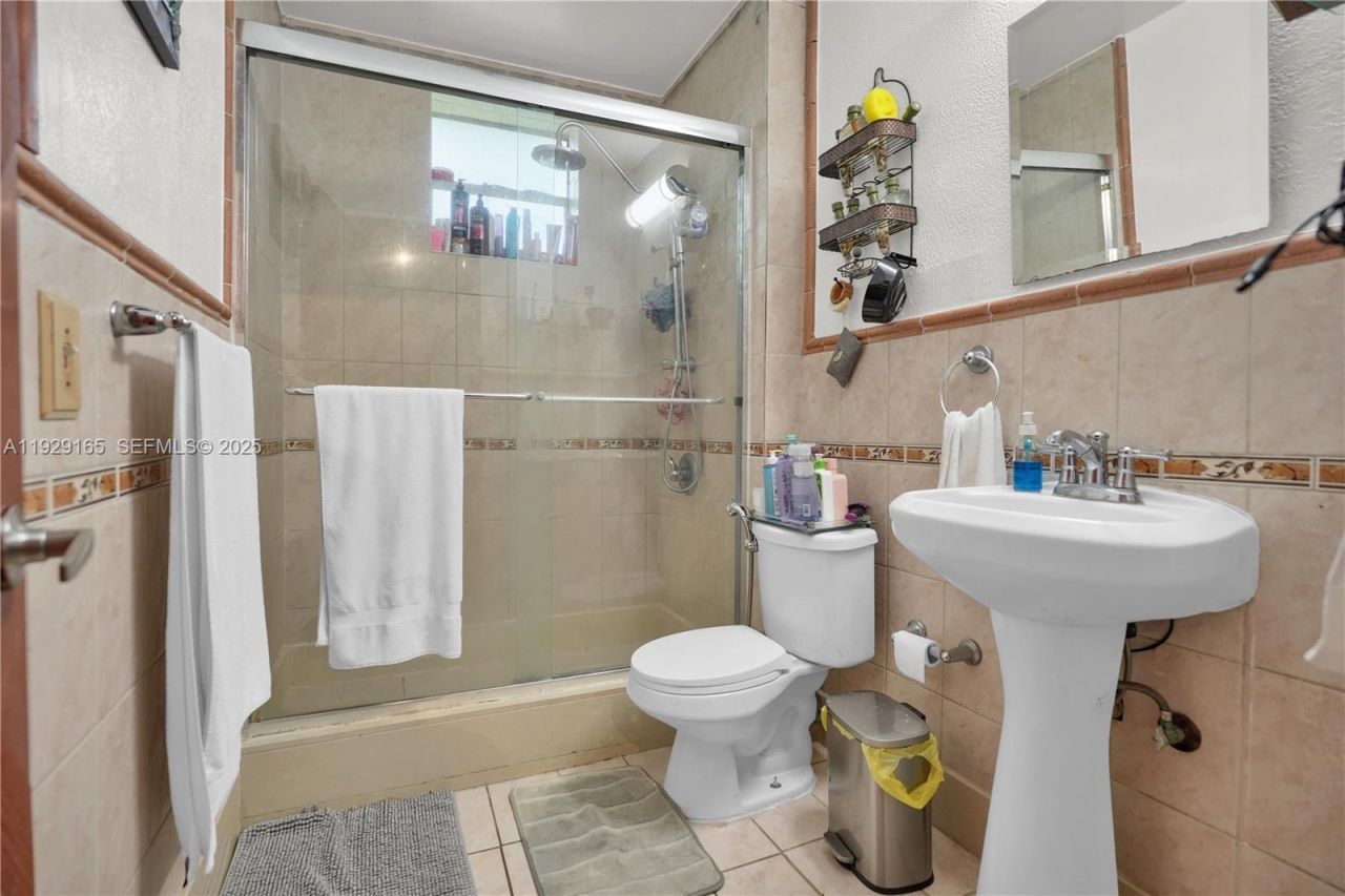 300 SW 123rd Ave , Miami, FL 33184 Photo