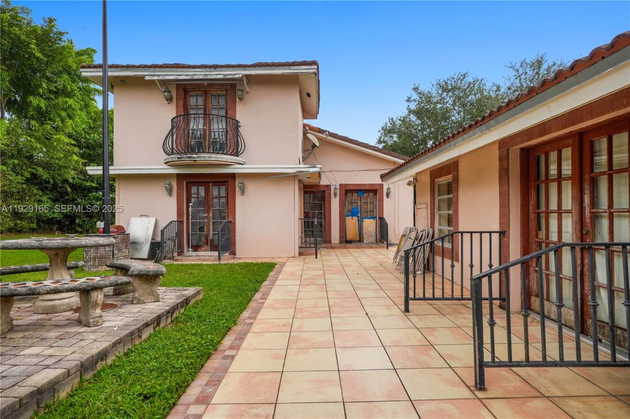 300 SW 123rd Ave , Miami, FL 33184 Photo