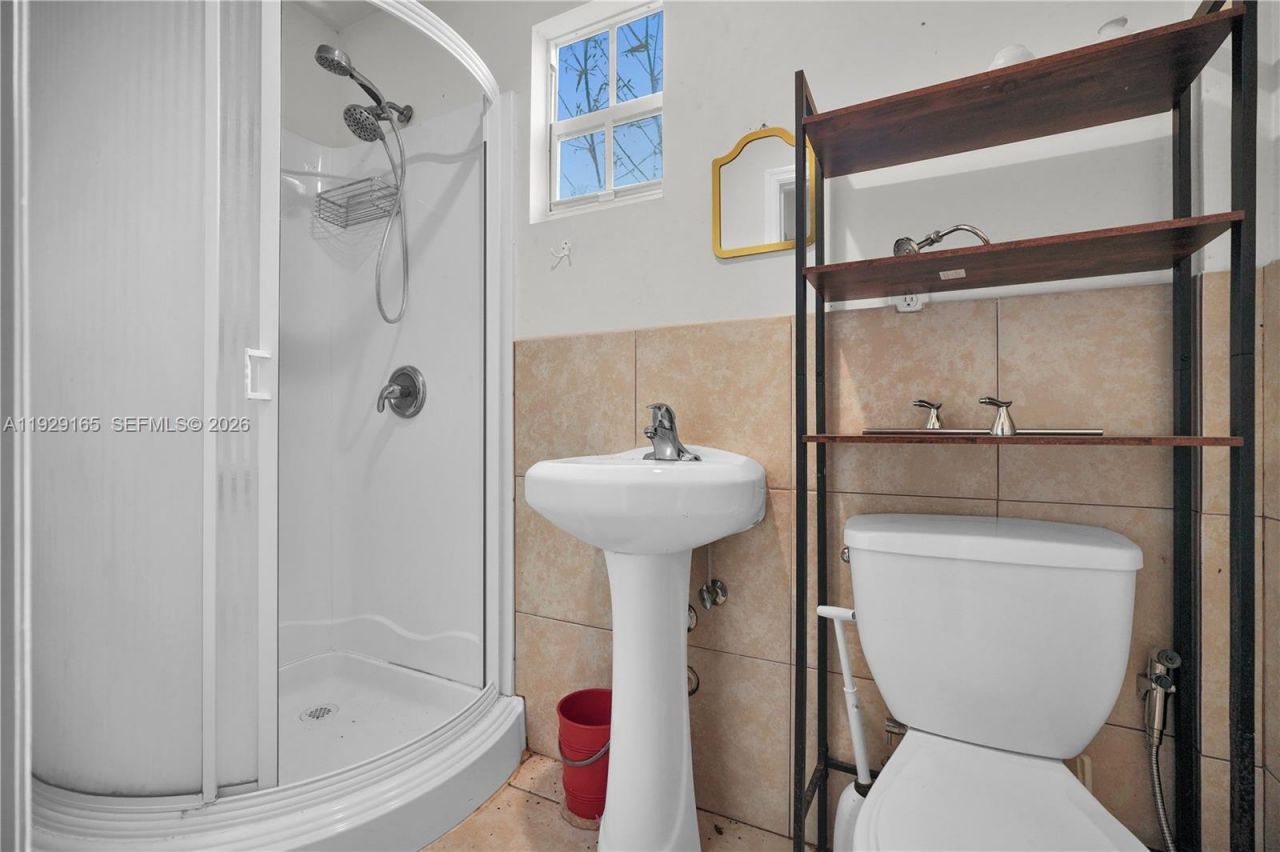 300 SW 123rd Ave, Miami, FL 33184 Photo