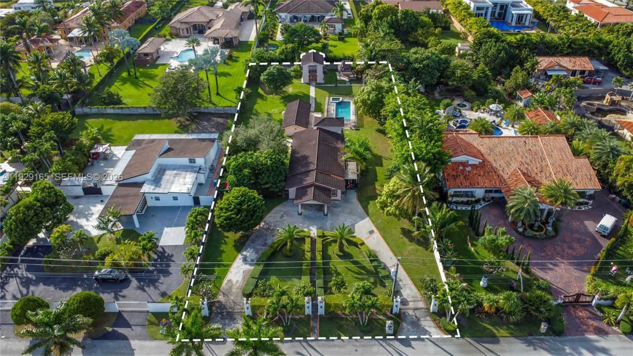 300 SW 123rd Ave, Miami, FL 33184 Photo