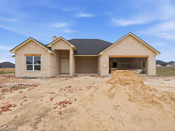 1353 Tahonta Drive, Hewitt, TX 76643