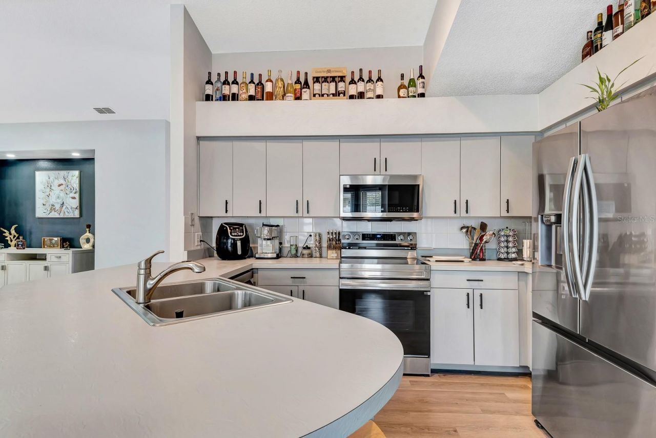 5304 72nd Street E, Bradenton, FL 34203 Photo