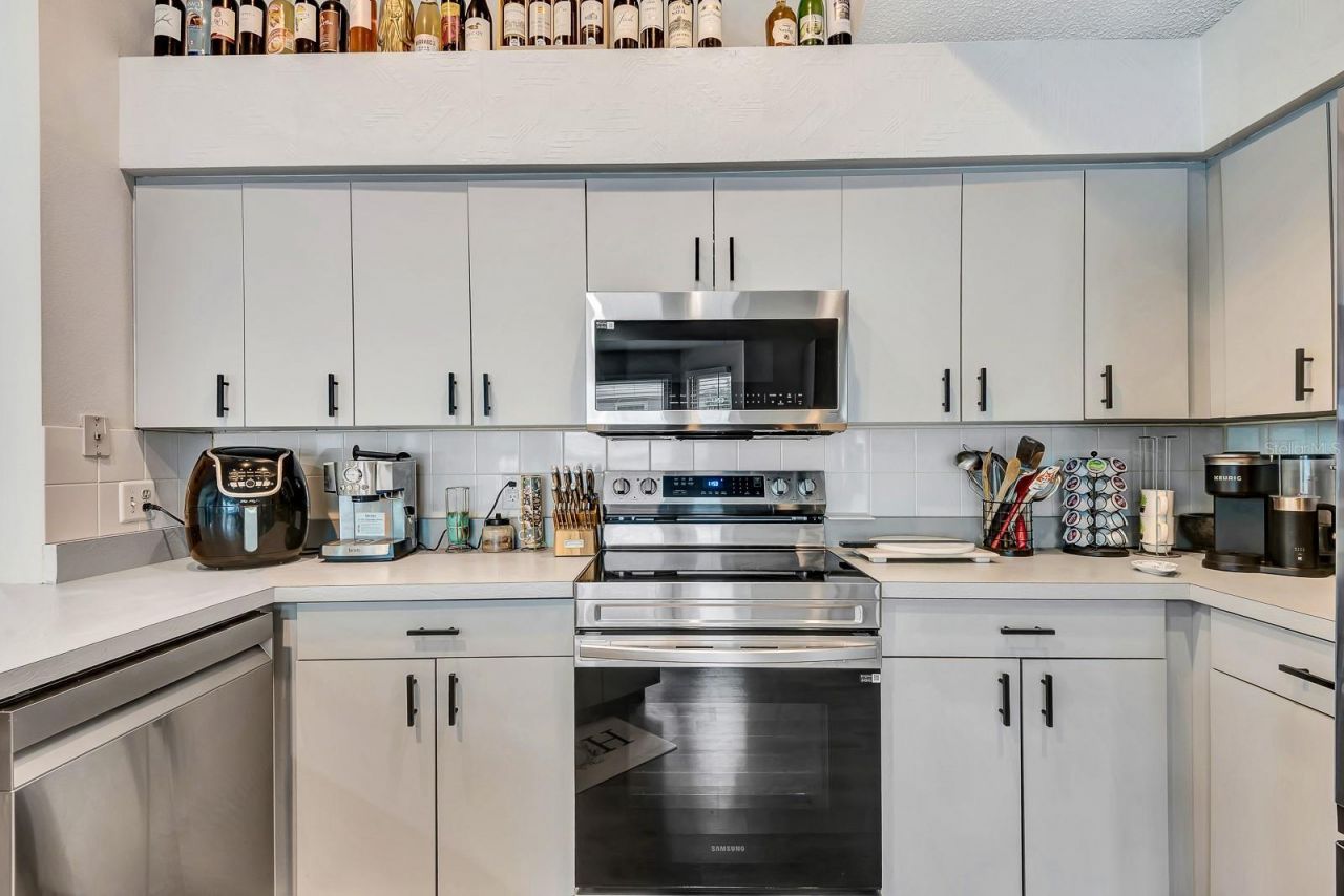 5304 72nd Street E, Bradenton, FL 34203 Photo