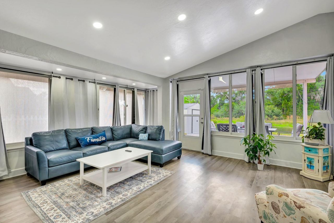 5304 72nd Street E, Bradenton, FL 34203 Photo