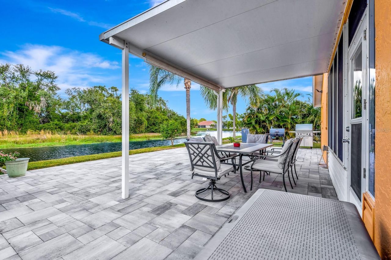 5304 72nd Street E, Bradenton, FL 34203 Photo