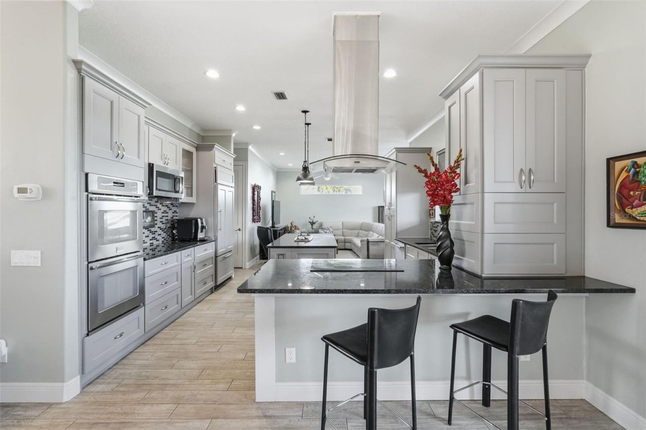 401 Harbor Drive, Belleair Beach, FL 33786 Photo