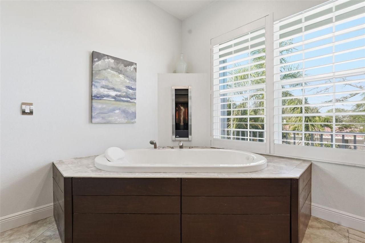 401 Harbor Drive, Belleair Beach, FL 33786 Photo