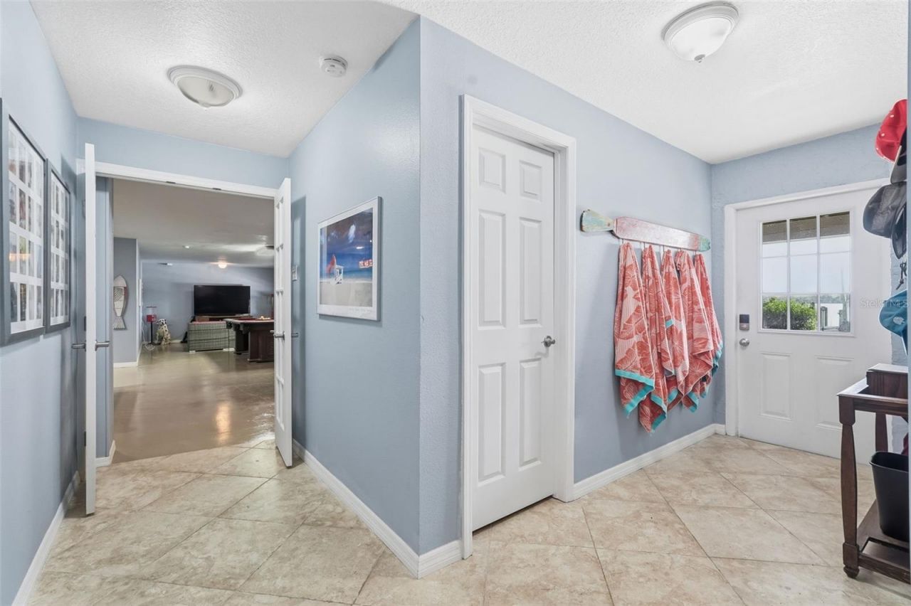 401 Harbor Drive, Belleair Beach, FL 33786 Photo