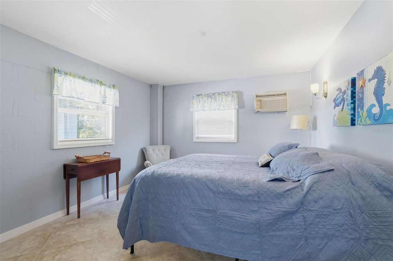 401 Harbor Drive, Belleair Beach, FL 33786 Photo