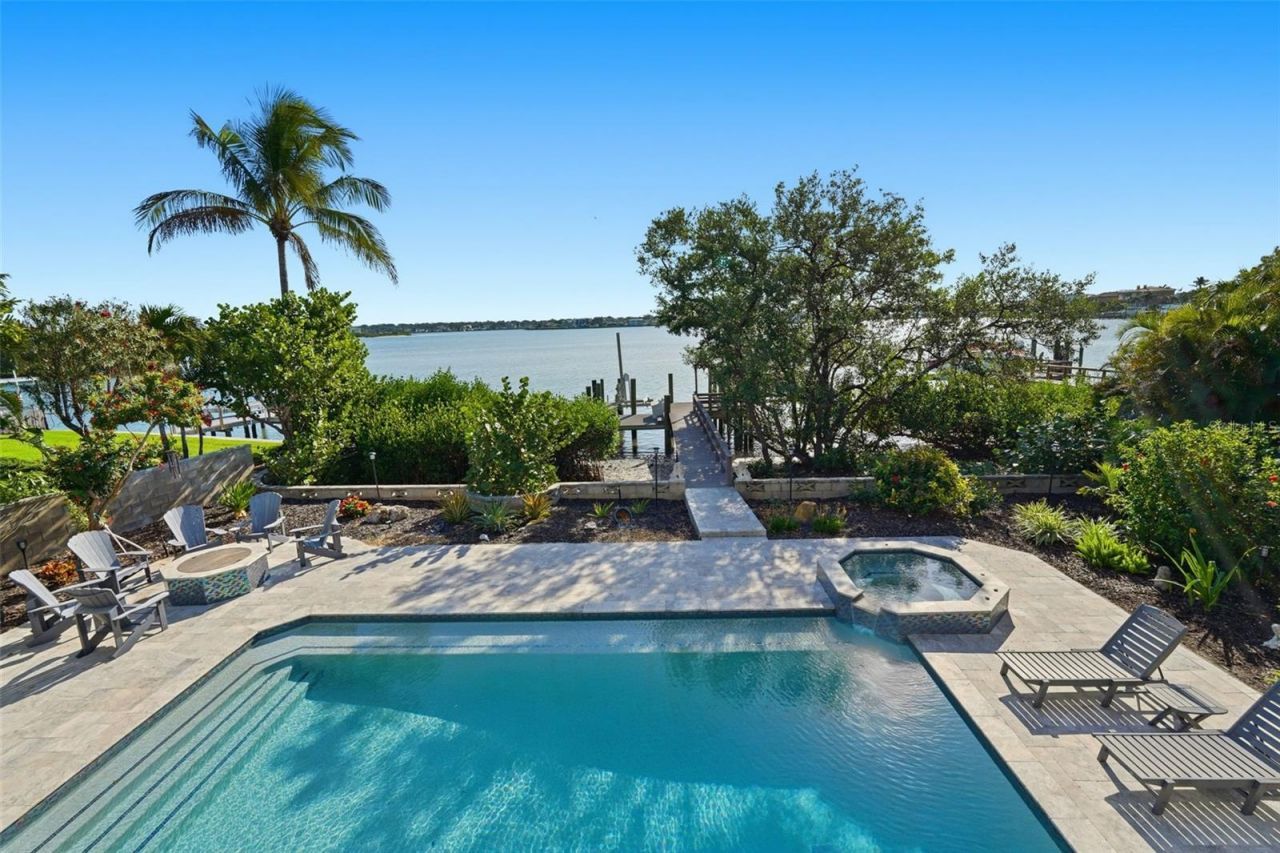 401 Harbor Drive, Belleair Beach, FL 33786 Photo