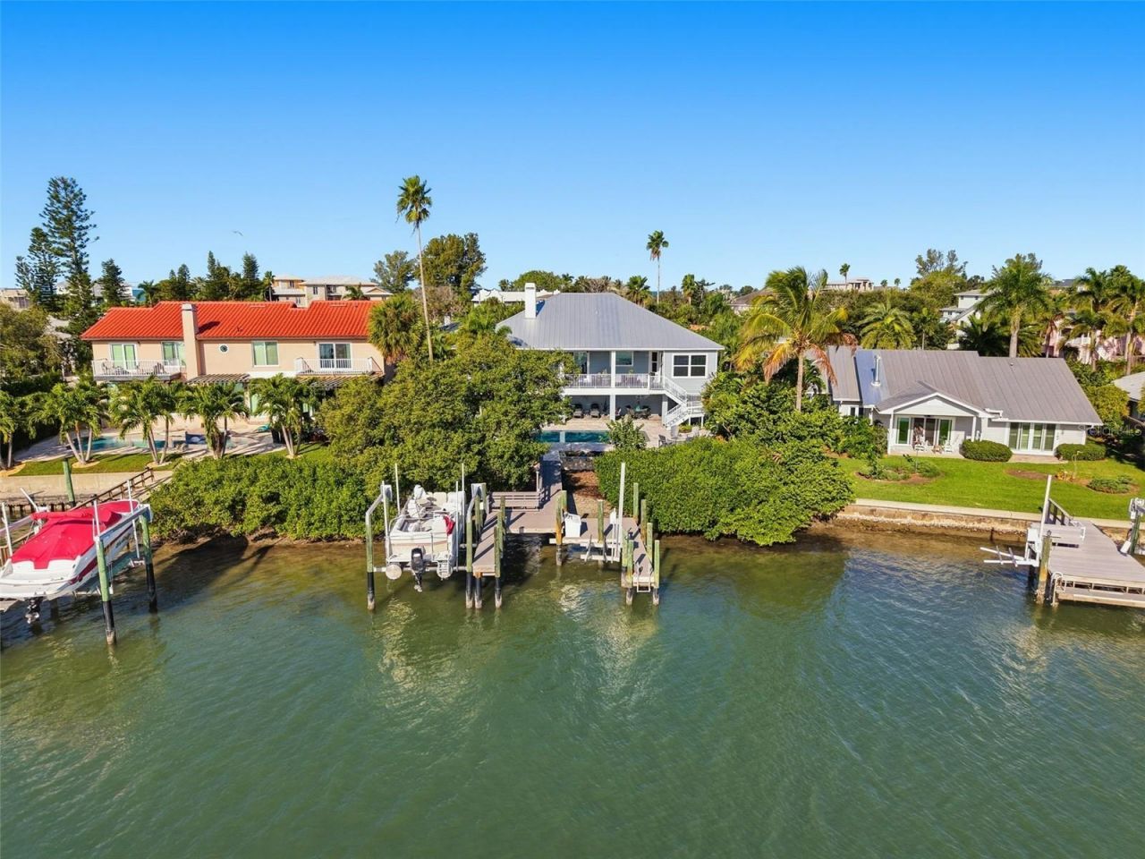 401 Harbor Drive, Belleair Beach, FL 33786 Photo
