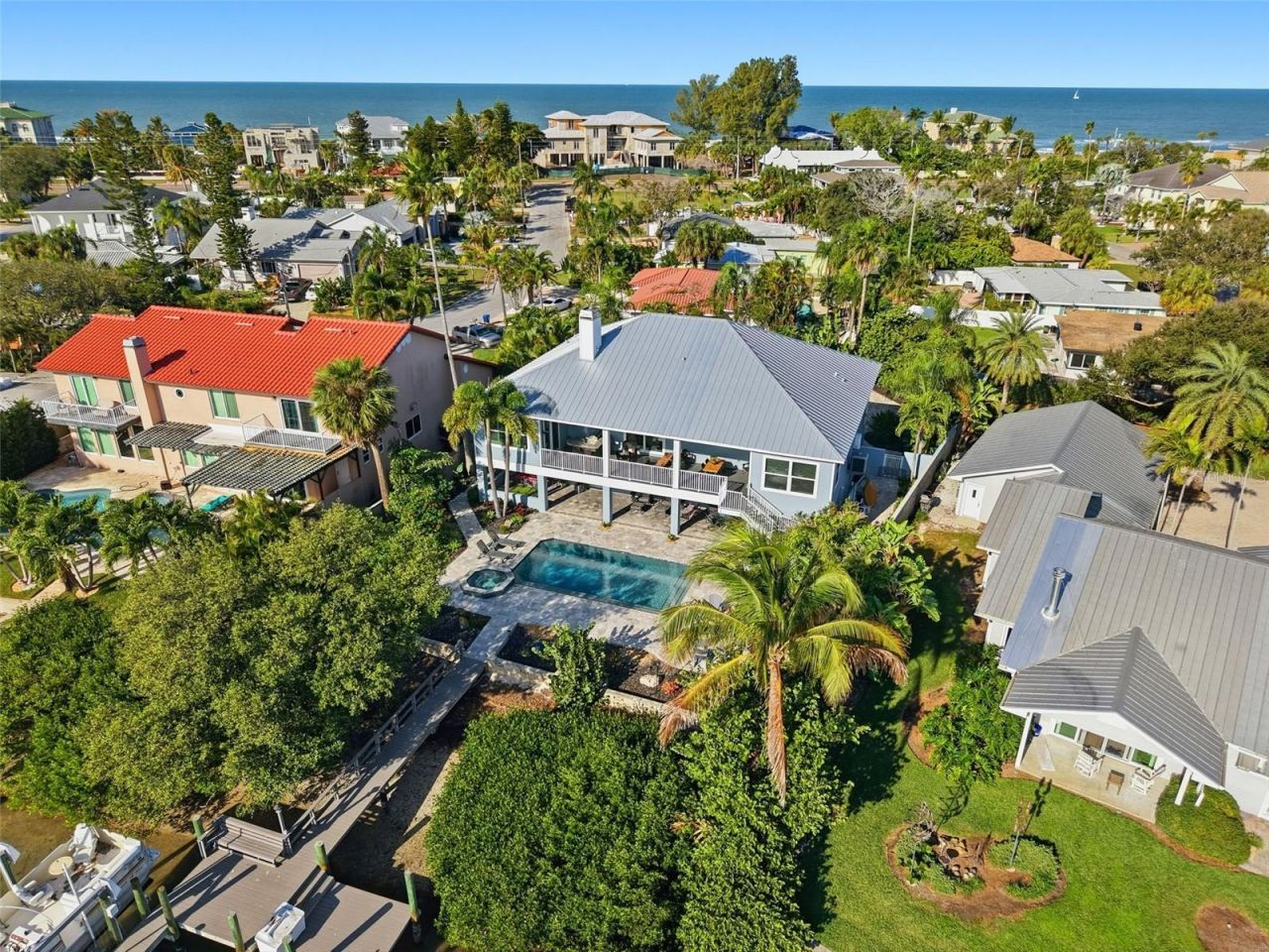 401 Harbor Drive, Belleair Beach, FL 33786 Photo