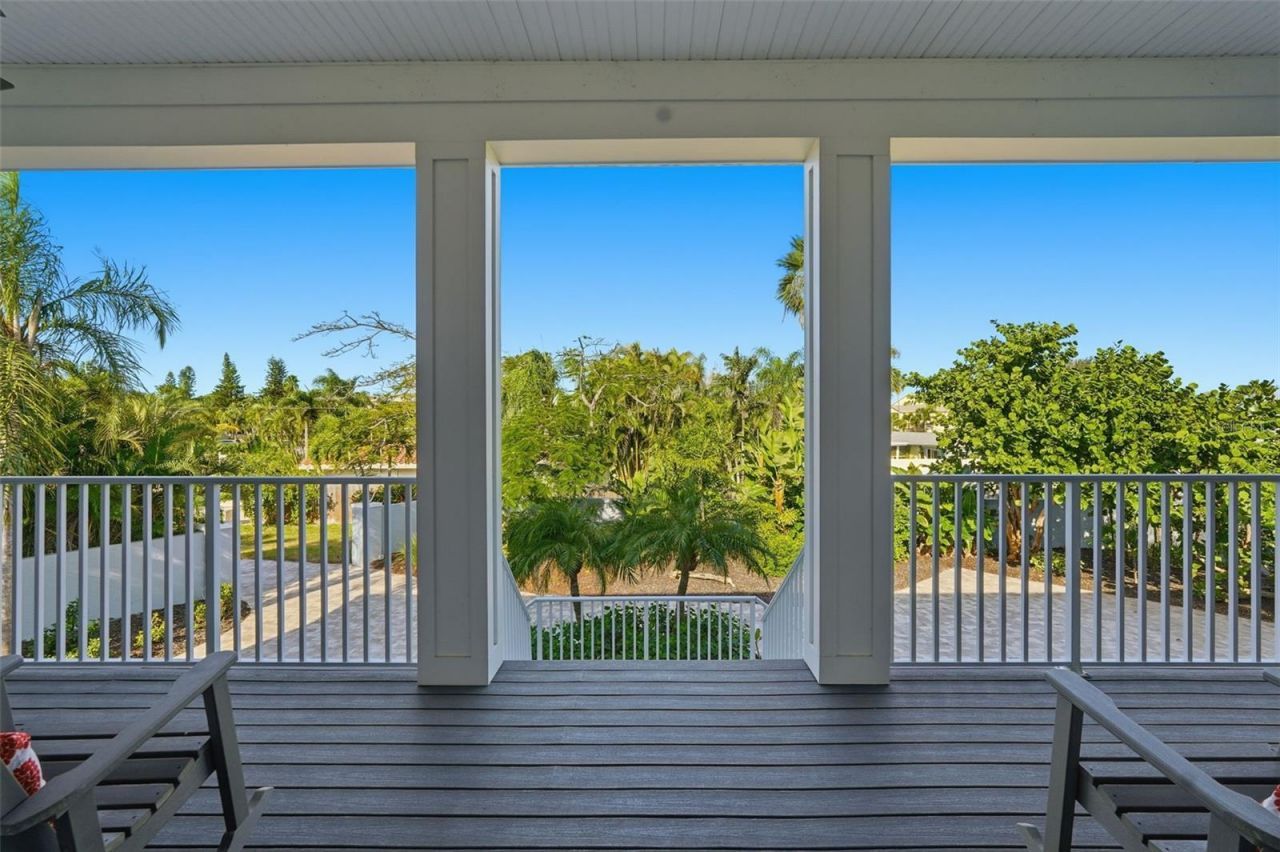 401 Harbor Drive, Belleair Beach, FL 33786 Photo