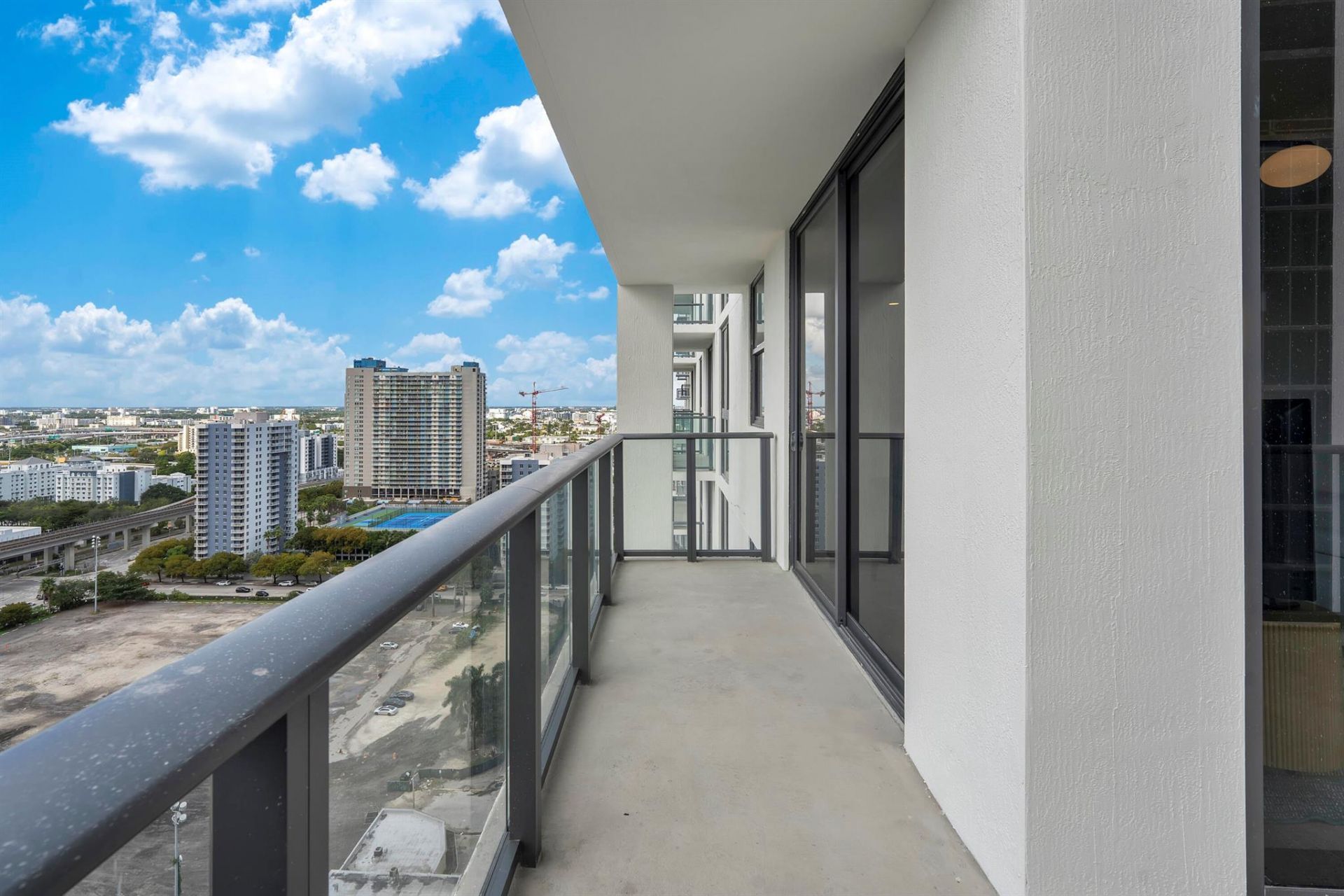 11 NE 6th Street, Unit 2201, Miami, FL 33132 Photo
