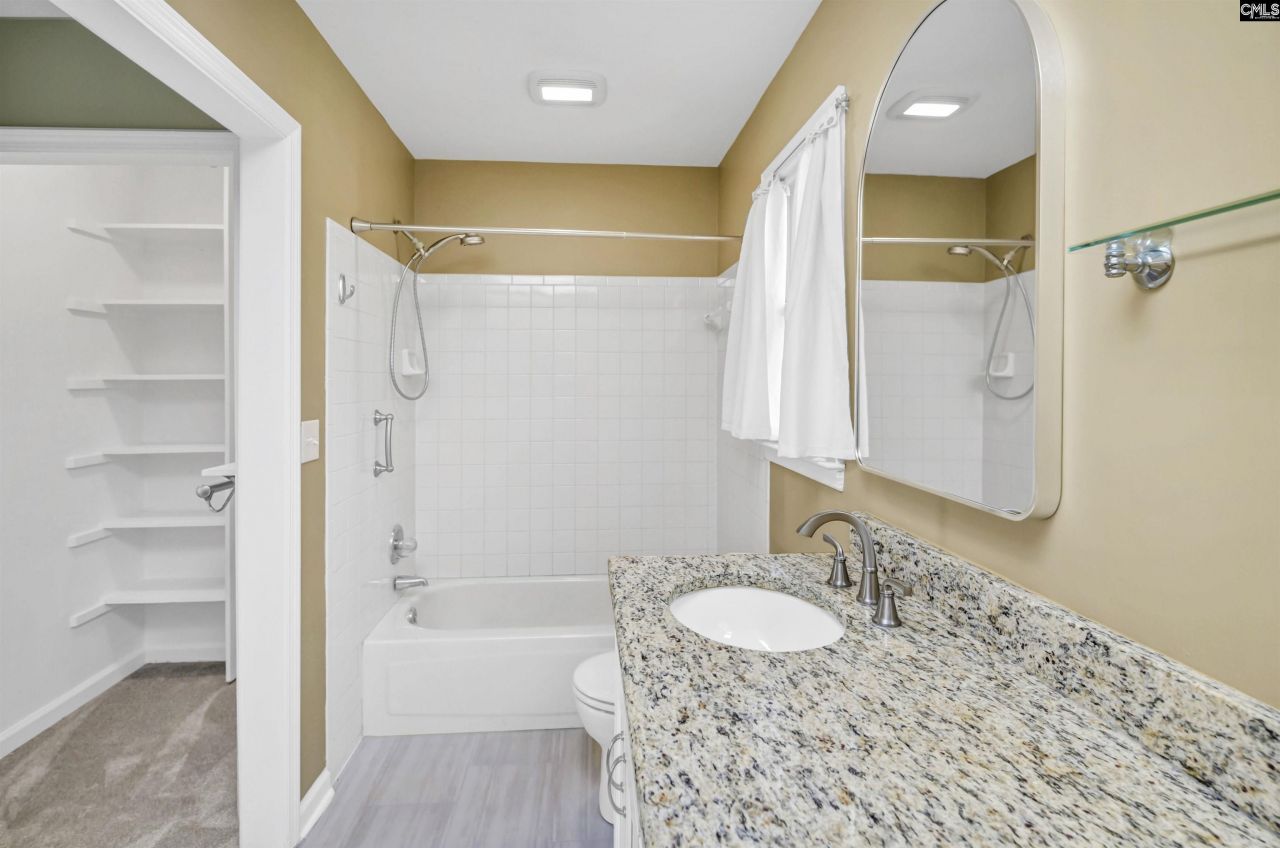 226 Tamwood Circle Photo 33