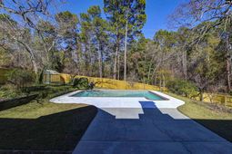 226 Tamwood Circle photo 4