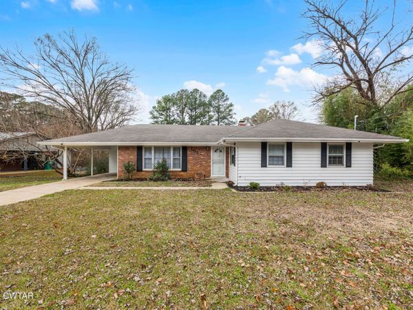 105 Montclair Drive, Jackson, TN 38301