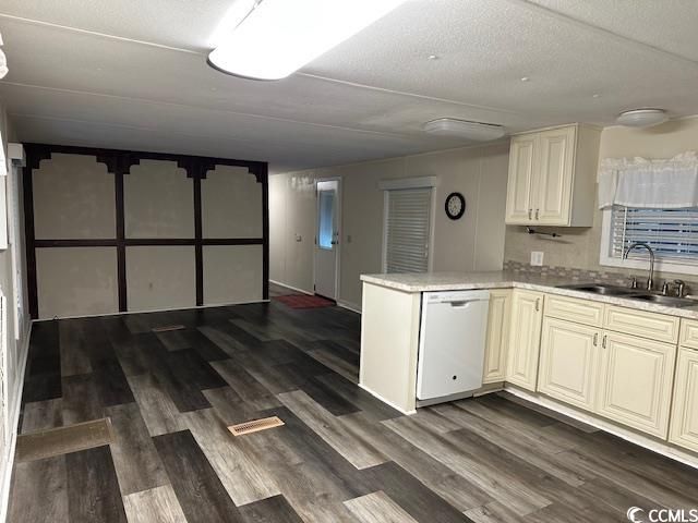 1009 Seaside Dr. Photo 4