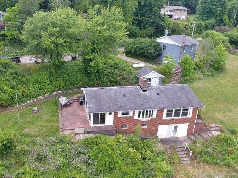 1121 Fiesta Road SW, Dellroy, OH 44620 Photo 3