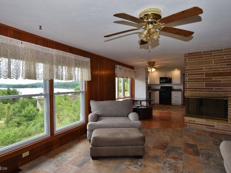 1121 Fiesta Road SW, Dellroy, OH 44620 Photo 8