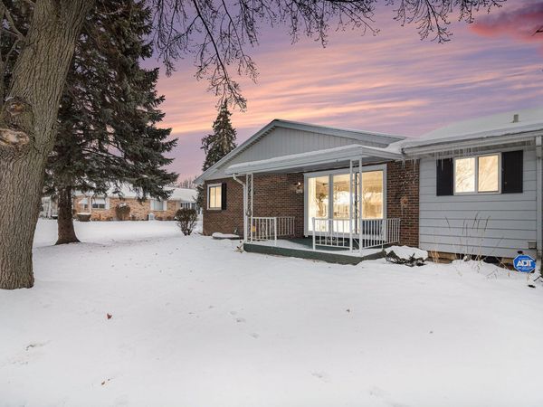 5776 Leisure S Drive SE, Grand Rapids, MI 49548