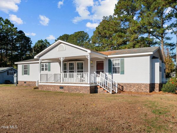 42 Low Tide Lane, Bath, NC 27808