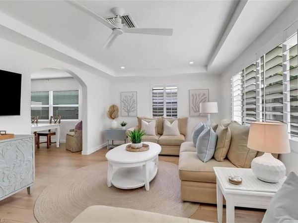 1097 Frank Whiteman BLVD, NAPLES, FL 34103