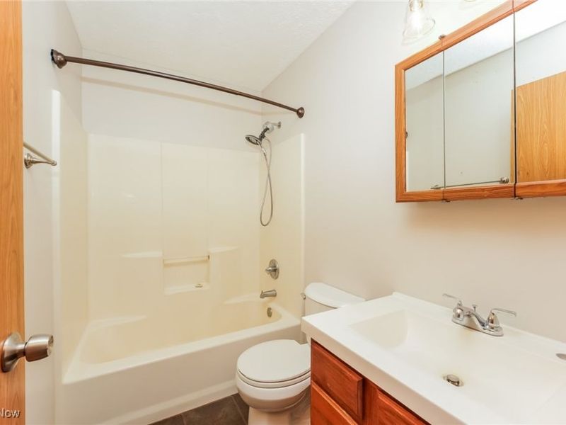 2789 Old Home Road, Akron, OH 44312 Photo 18