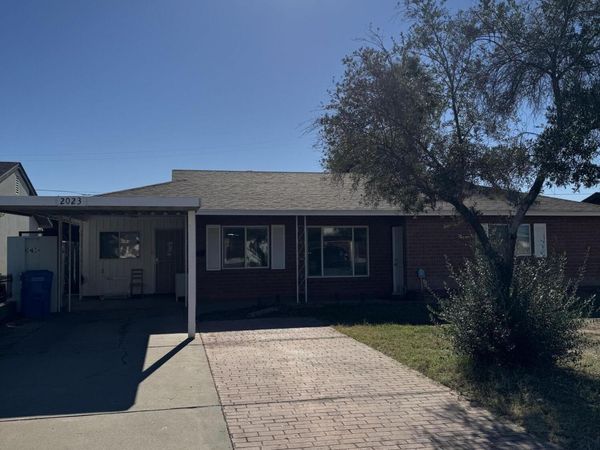 2023 E CLARENDON Avenue, Phoenix, AZ 85016